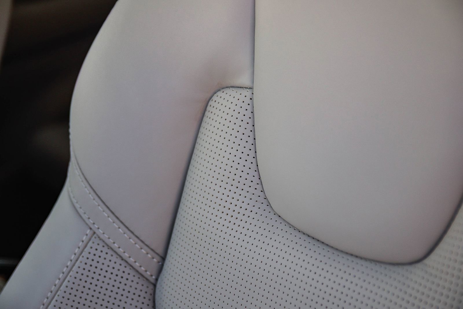 New 2026 Volvo XC90 T8 Ultra w/ Protection Package Premier image 28