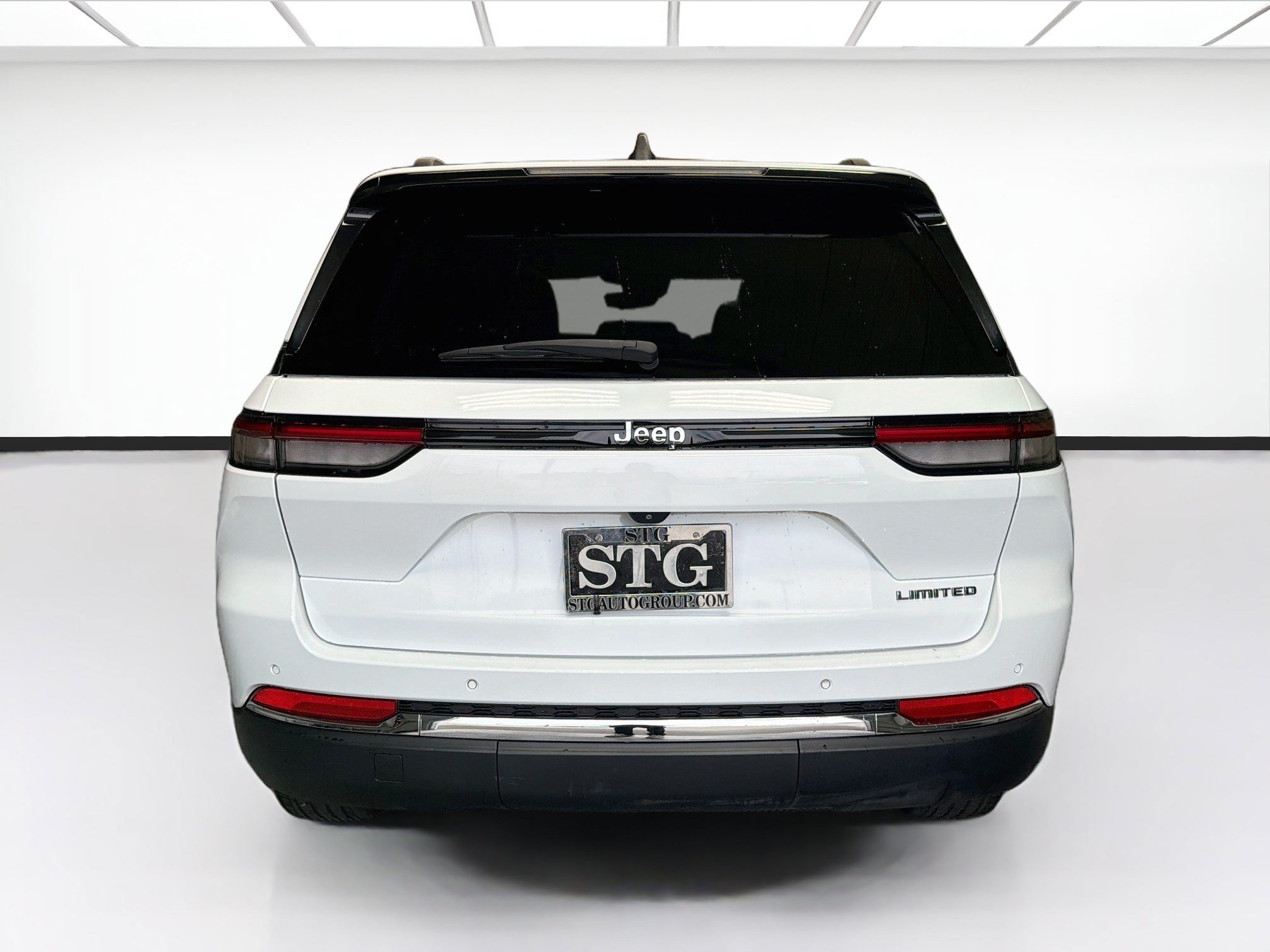 Used 2022 Jeep Grand Cherokee Limited RWD image 5