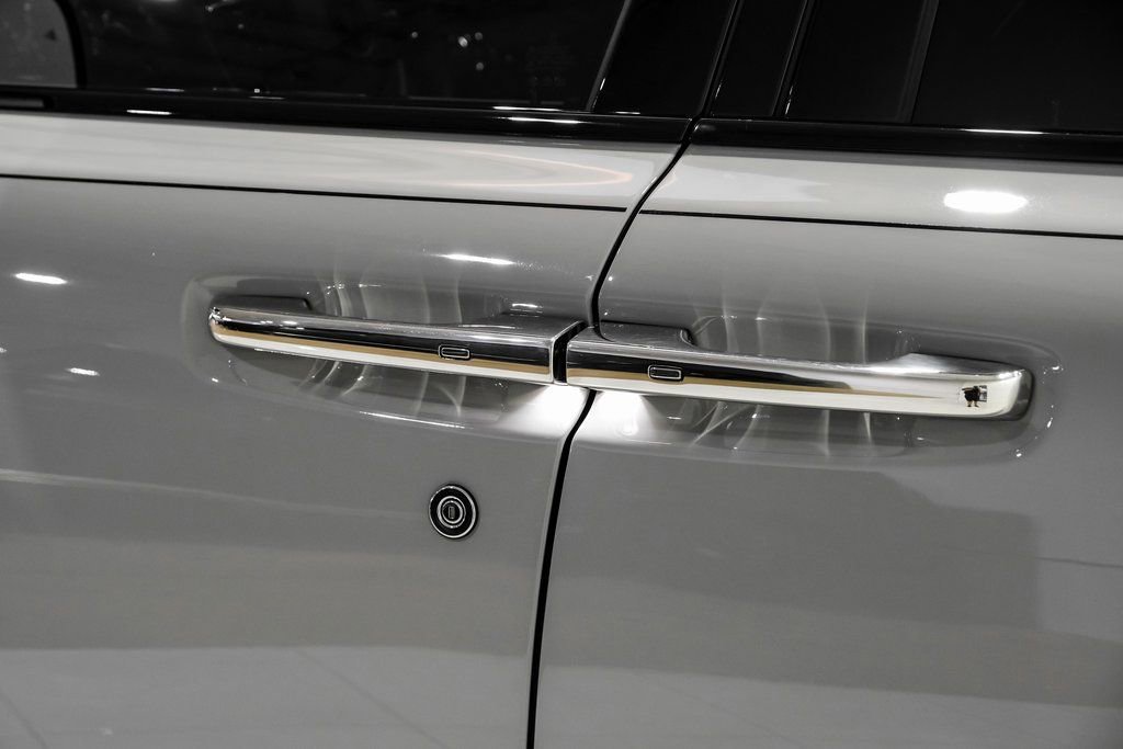 Used 2023 Rolls-Royce Cullinan Black Badge w/ Driver's Package image 53