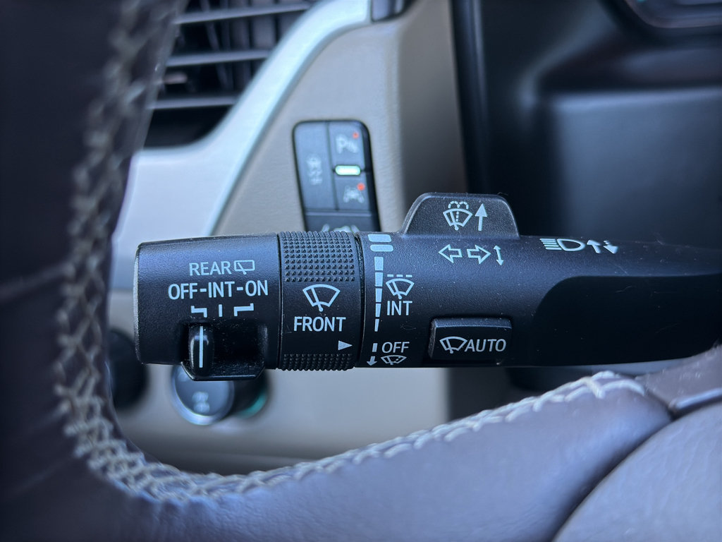 Used 2020 GMC Yukon SLT w/ Open Road Package AWD/4WD image 21