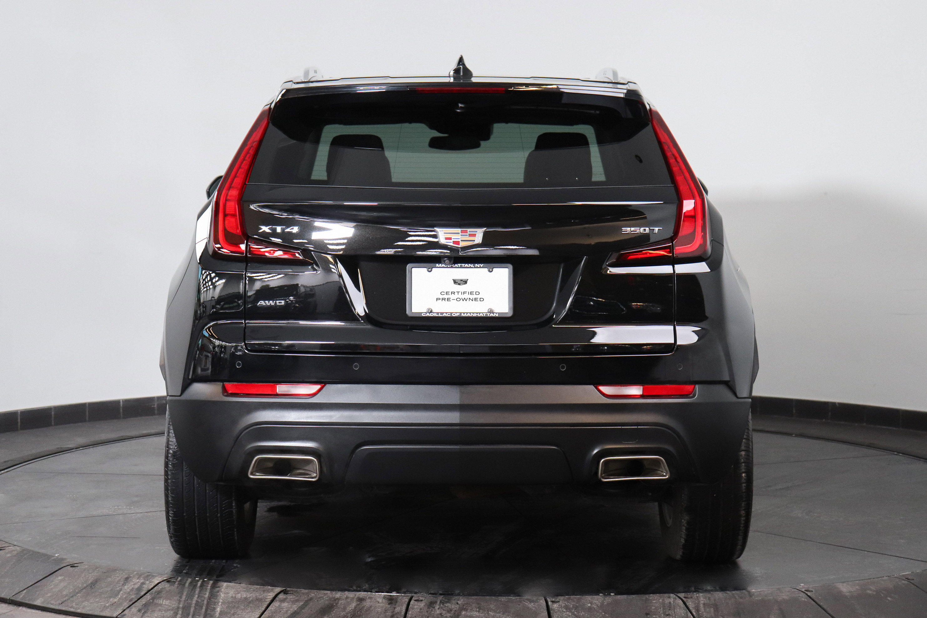 Used 2023 Cadillac XT4 Luxury image 4
