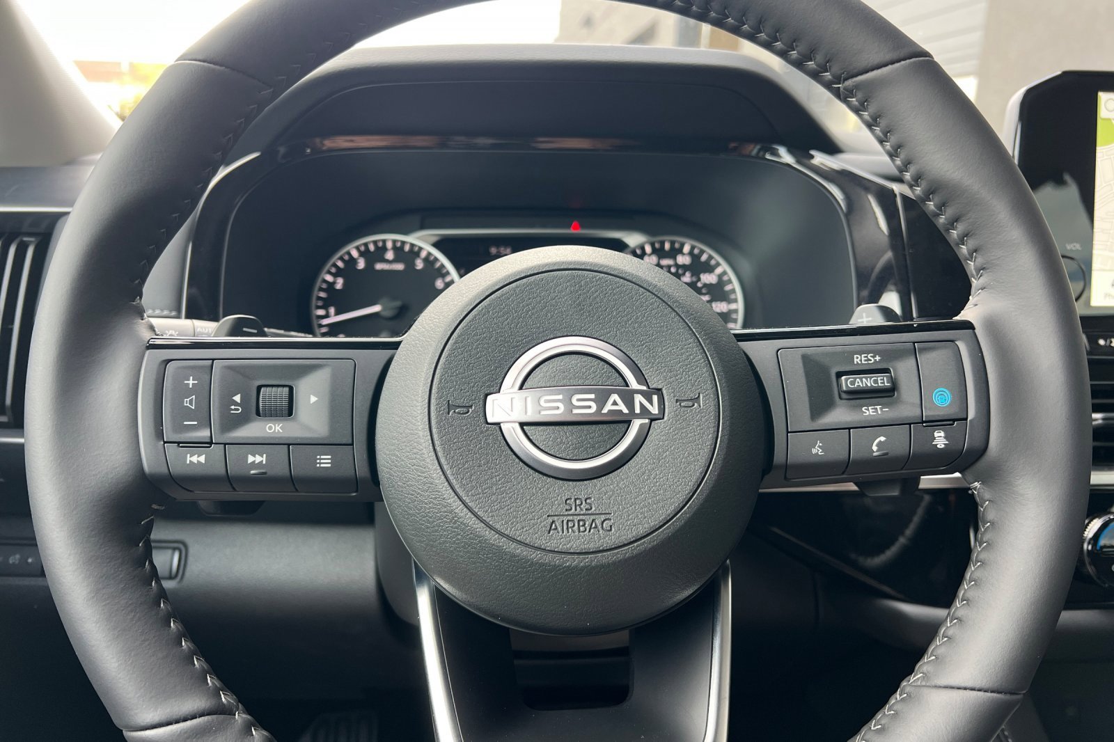 New 2025 Nissan Pathfinder SL w/ Lighting Package (N92) image 28