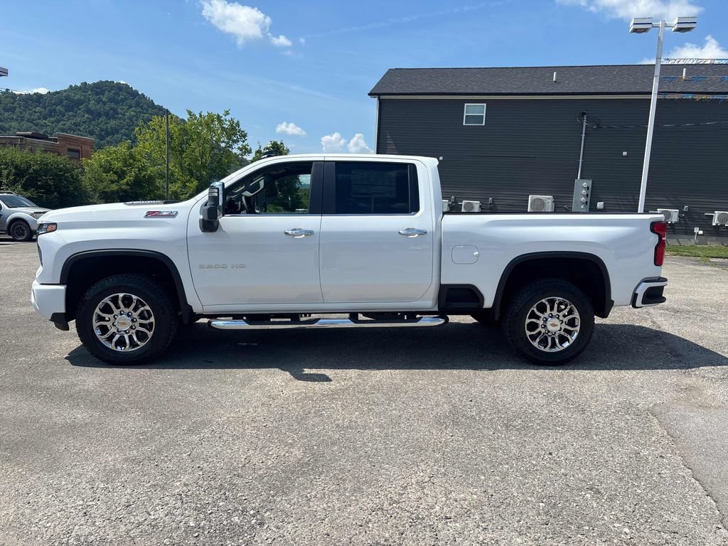New 2026 Chevrolet Silverado 2500 LT w/ Z71 Chrome Sport Edition AWD/4WD video 2