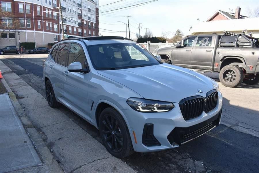 Used 2023 BMW X3 sDrive30i w/ M Sport Package RWD image 4