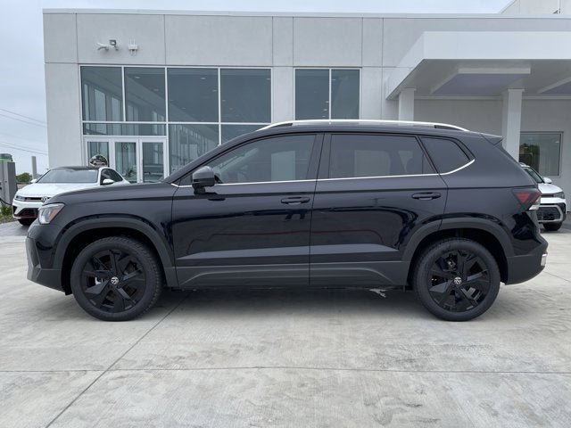 New 2025 Volkswagen Taos SE image 5