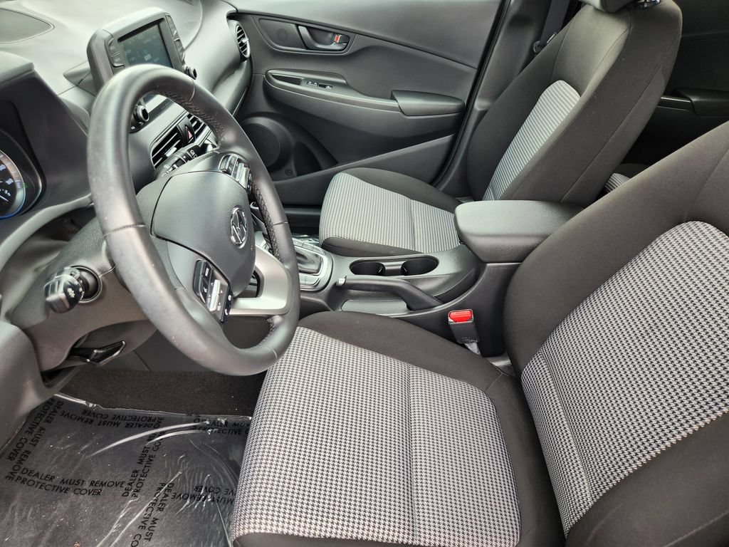 Used 2021 Hyundai Kona SEL Plus AWD/4WD image 4