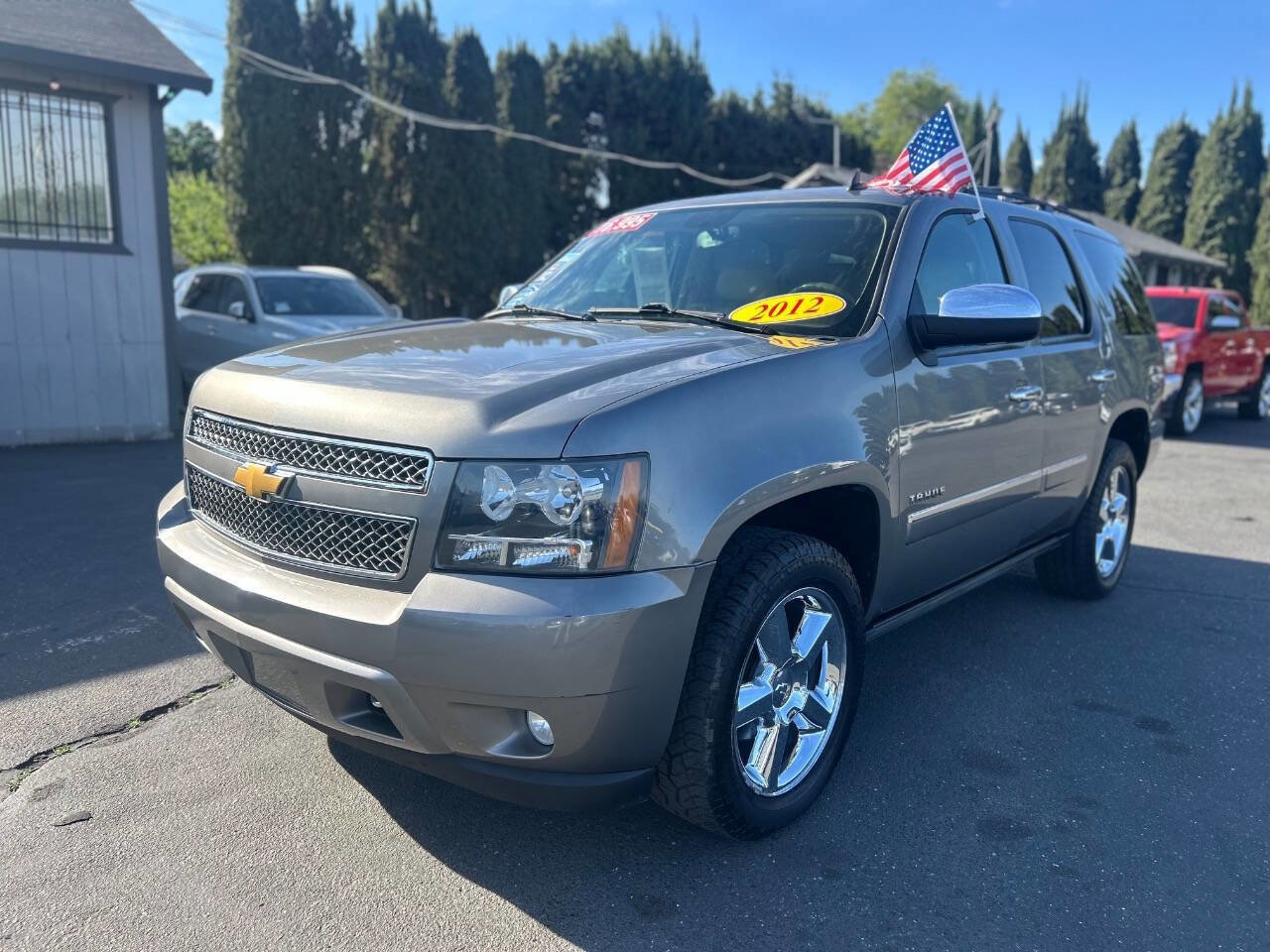 Used 2012 Chevrolet Tahoe LTZ image 3