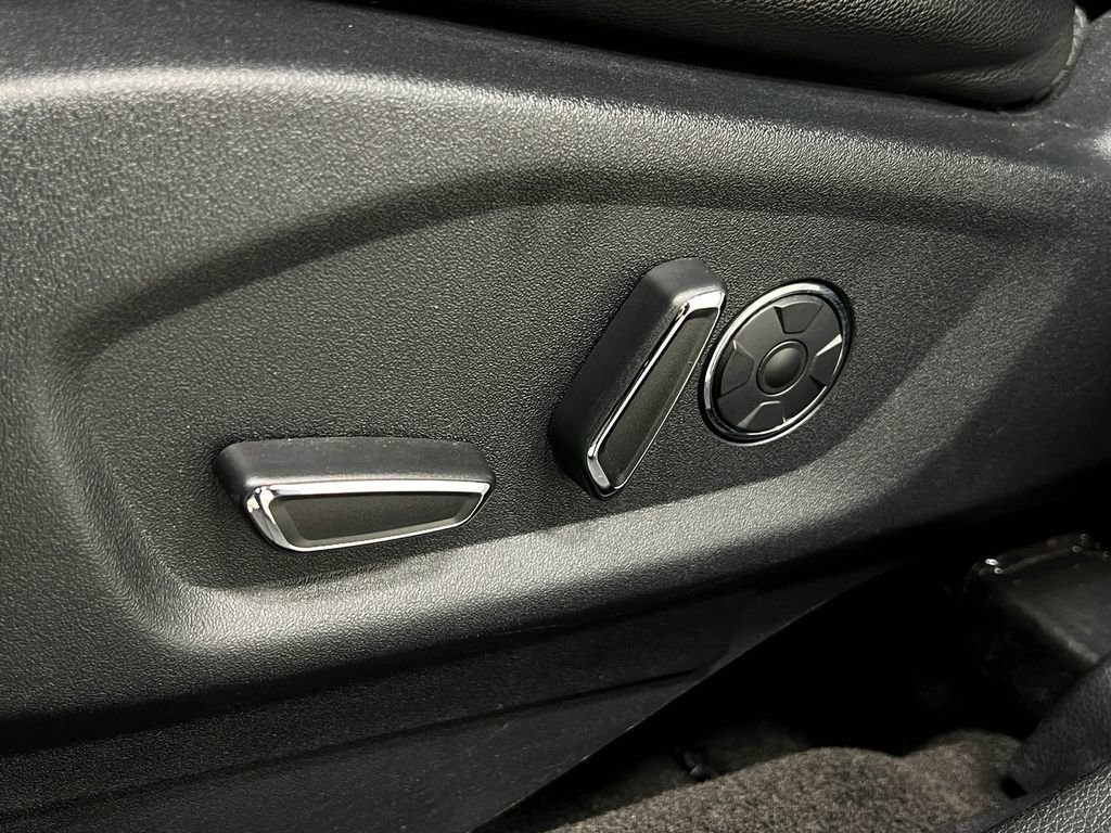 Used 2018 Ford Explorer Limited w/ Equipment Group 301A image 18