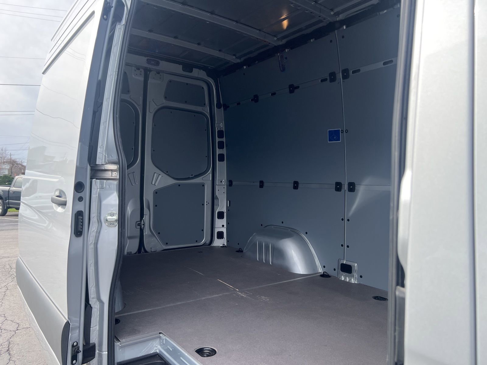Used 2024 Mercedes-Benz Sprinter 144 Cargo image 27