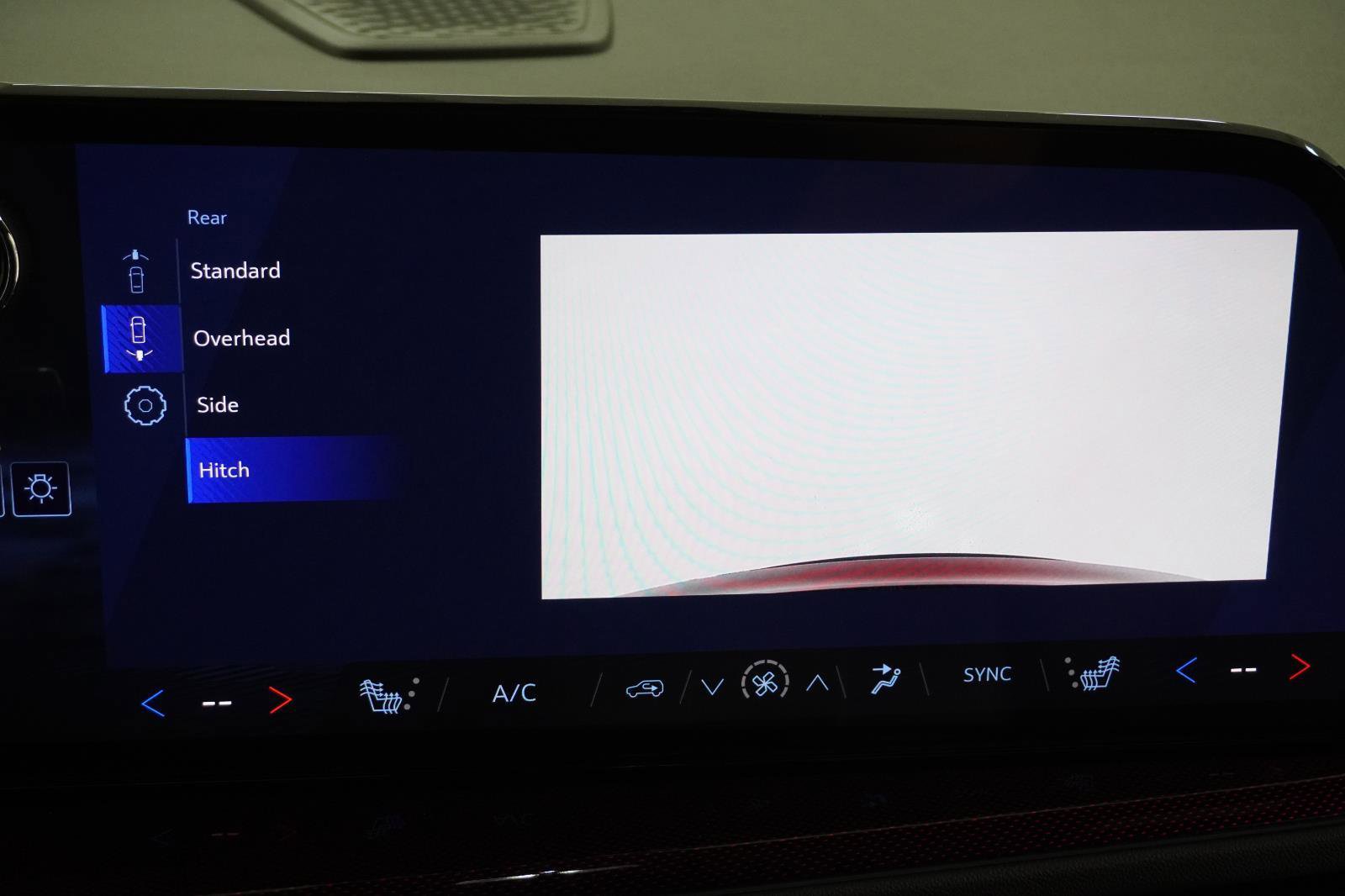 New 2026 Chevrolet Traverse Z71 w/ Enhanced Driving Package image 33