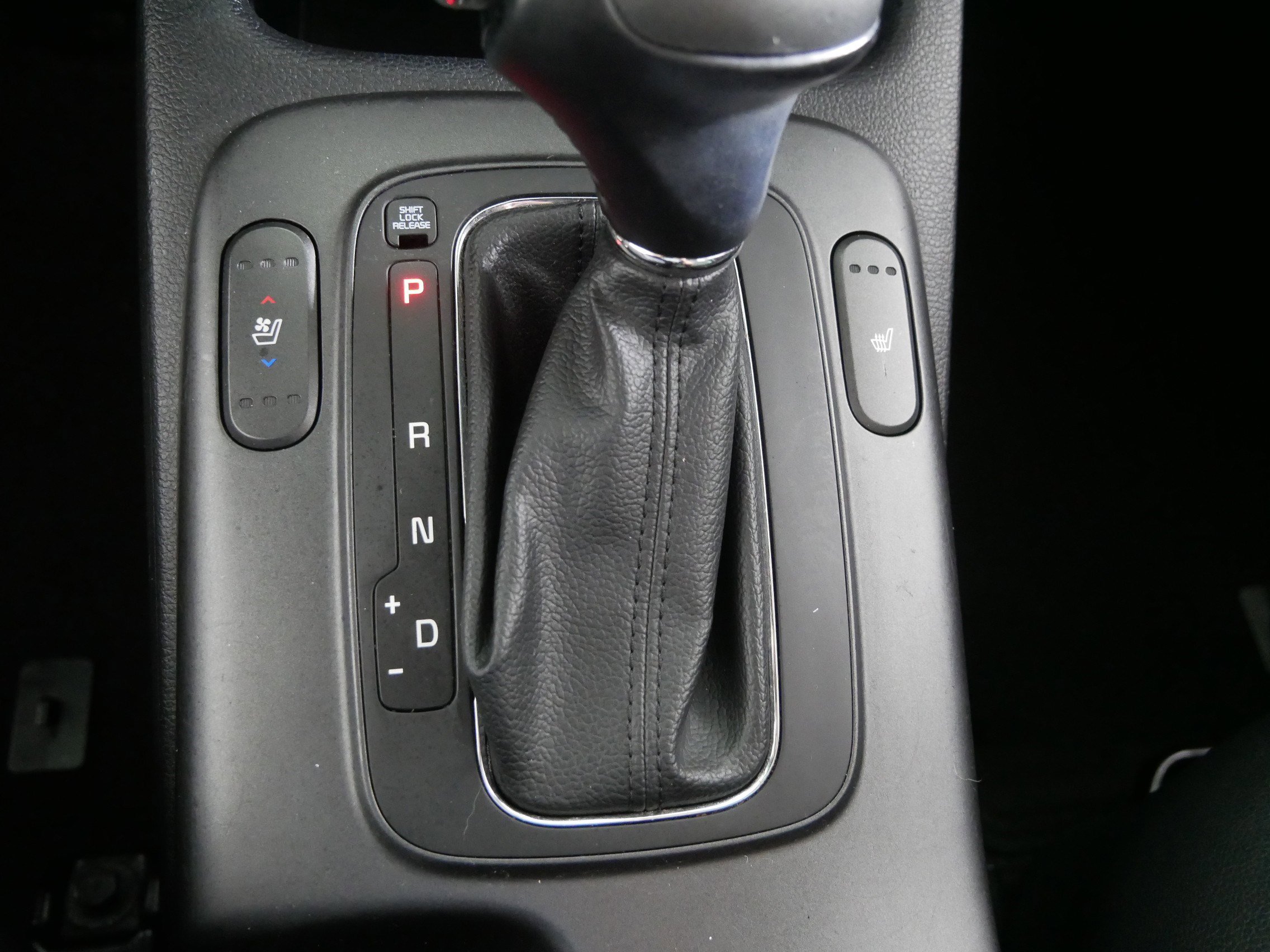 Used 2014 Kia Forte EX w/ EX Premium Package image 30