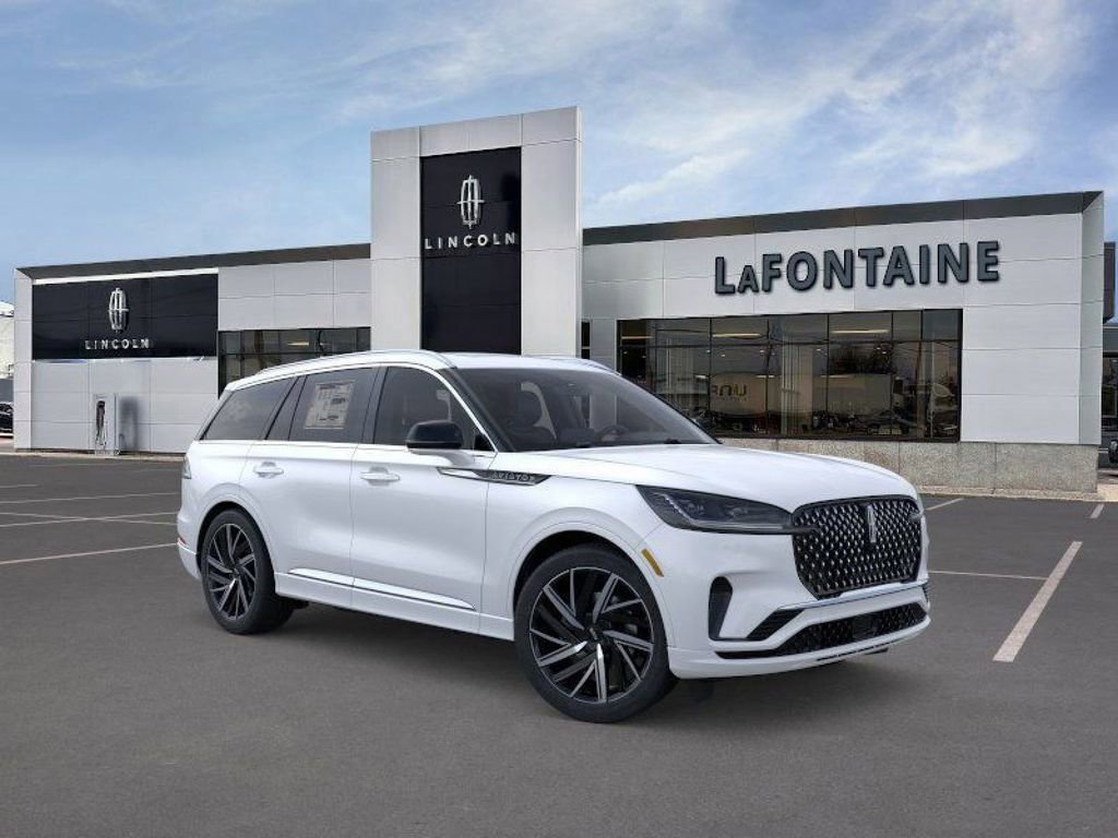 New 2025 Lincoln Aviator Black Label AWD/4WD image 7