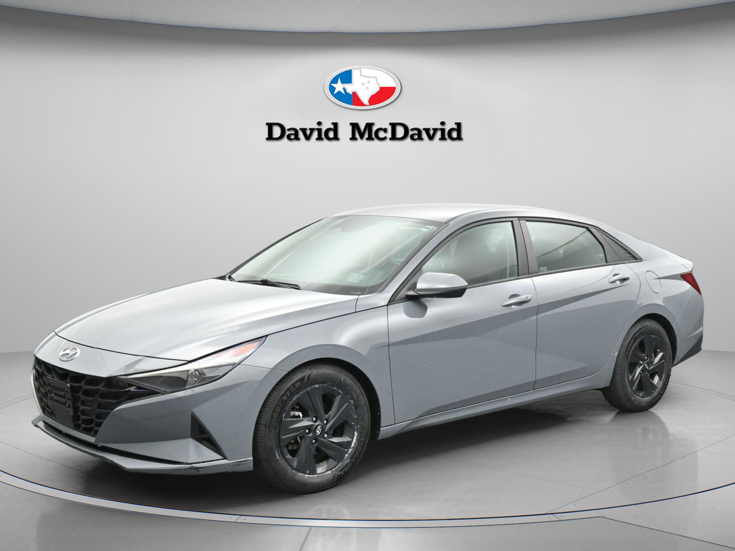 Used 2022 Hyundai Elantra SEL w/ Convenience Package image 1