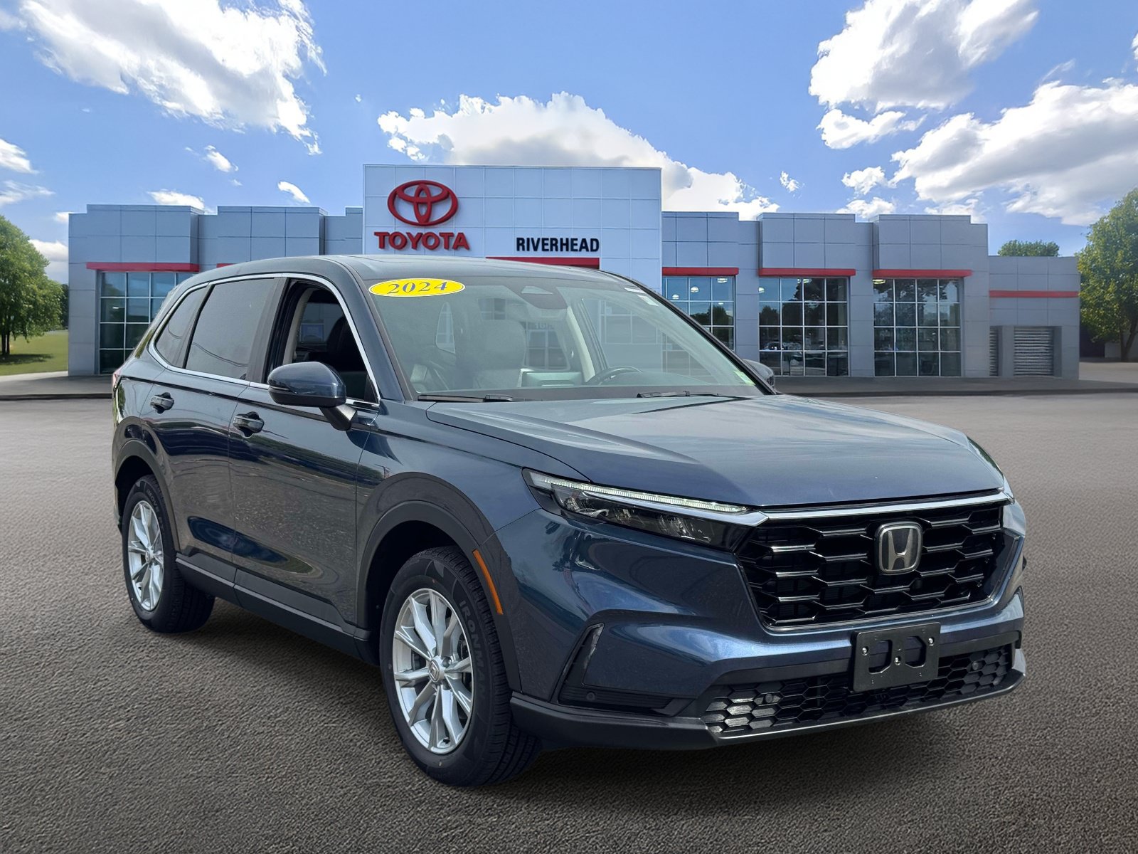 Used 2024 Honda CR-V EX-L image 2