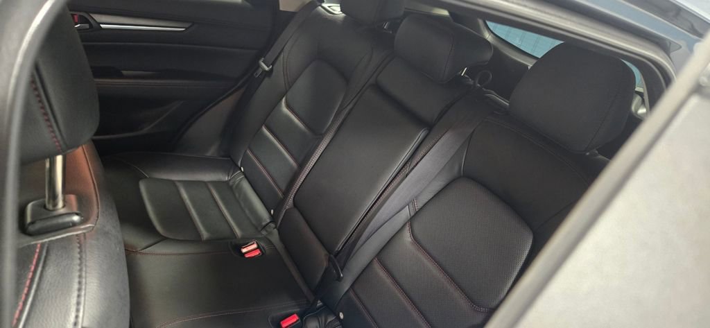 Used 2025 MAZDA CX-5 Carbon Edition image 19