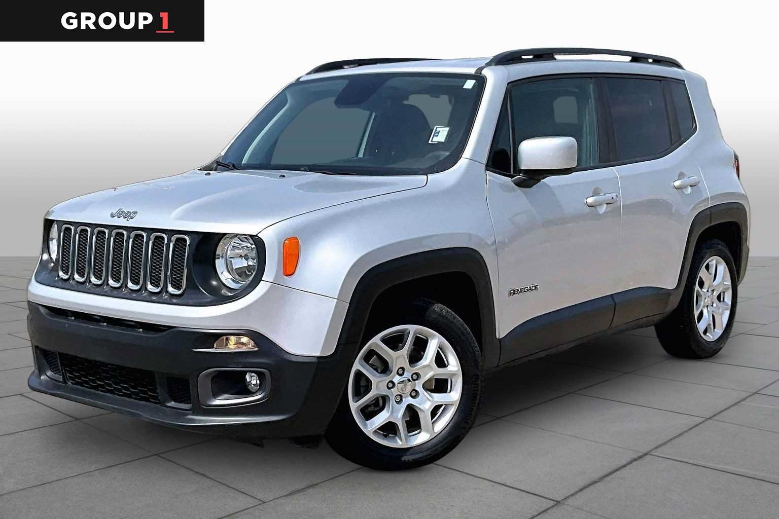Used 2018 Jeep Renegade Latitude FWD image 1