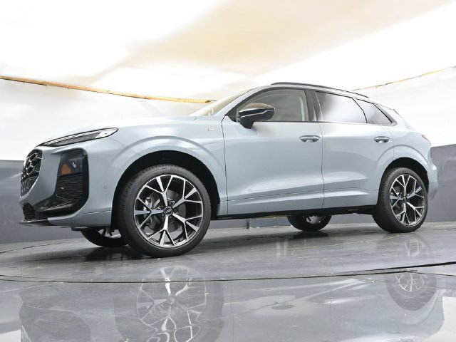 New 2026 Audi Q3 quattro 2.0T AWD/4WD image 31