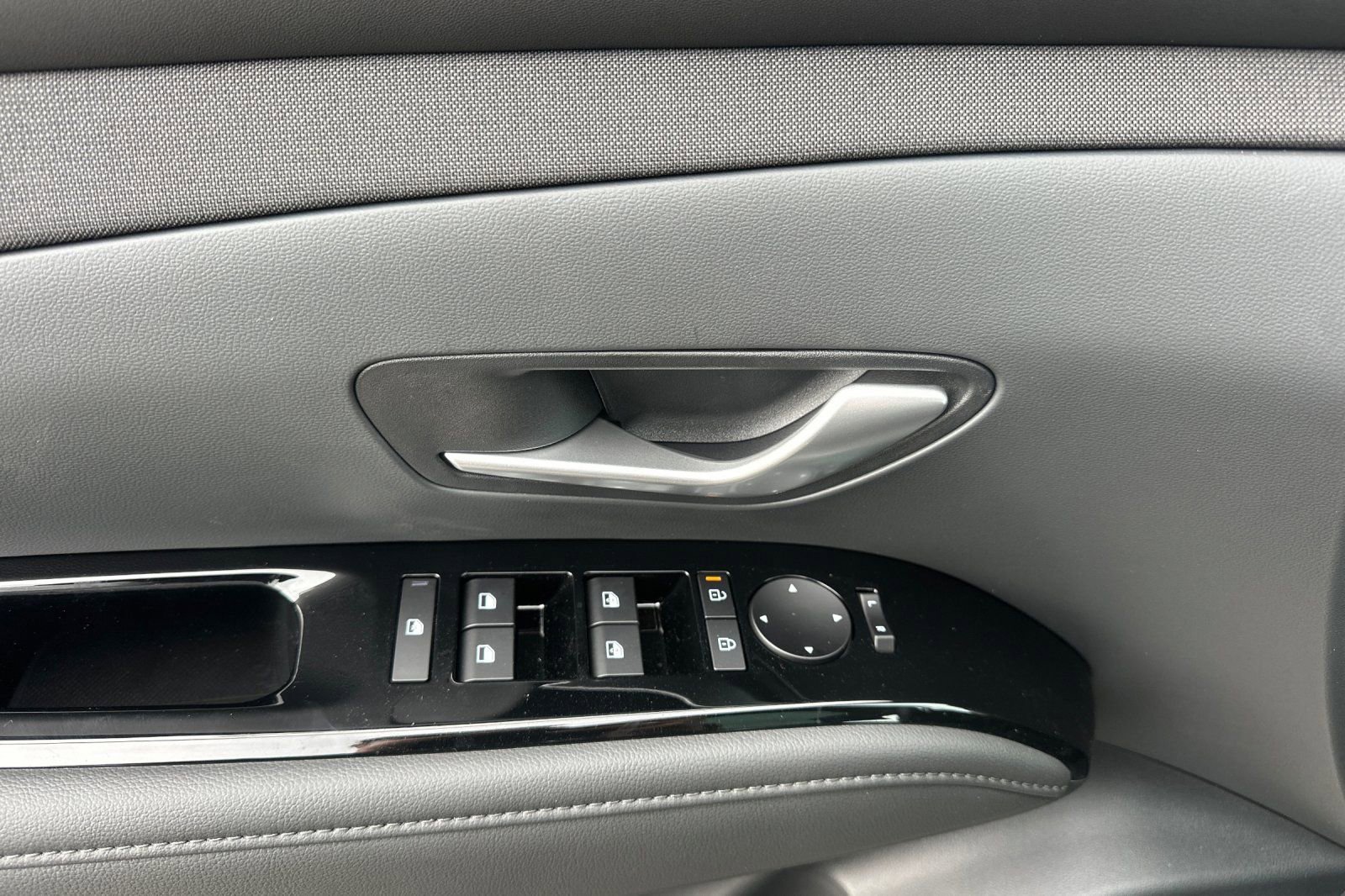 New 2025 Hyundai Tucson Limited w/ Tow & Go Package image 9