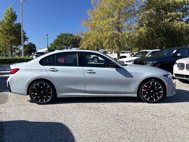 New 2026 BMW 330i Sedan w/ M Sport Package RWD image 2