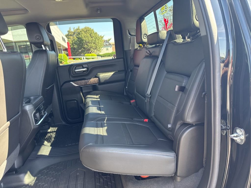 Used 2022 GMC Sierra 2500 Denali w/ Denali Ultimate Package AWD/4WD image 8