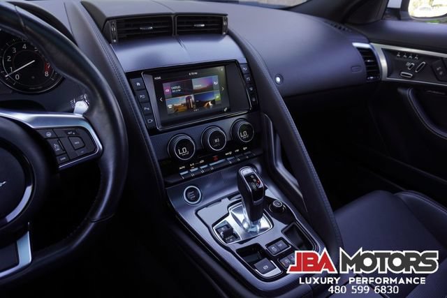Used 2018 Jaguar F-TYPE R-Dynamic AWD/4WD image 20