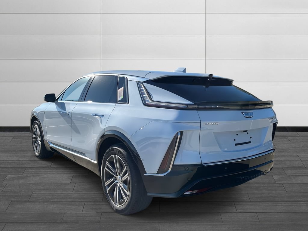 New 2026 Cadillac Lyriq Luxury RWD image 3
