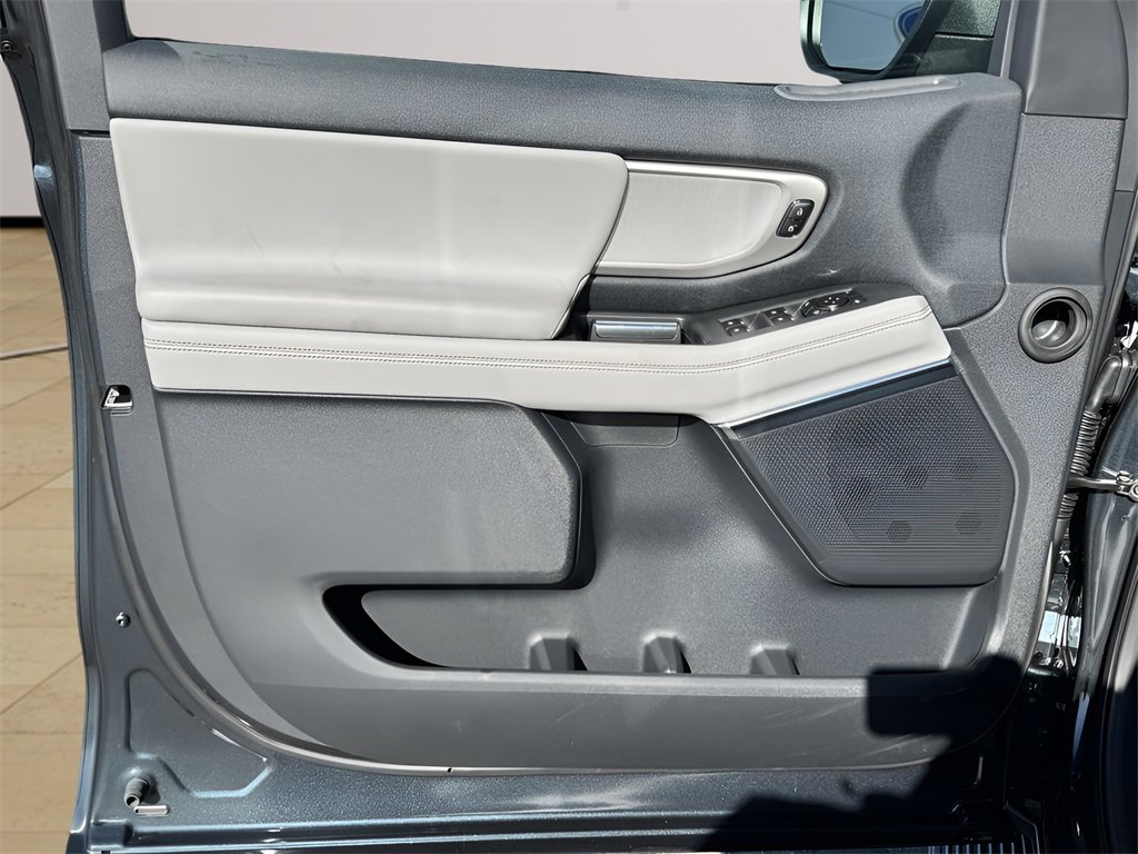 New 2025 Ford Expedition Max Active image 24