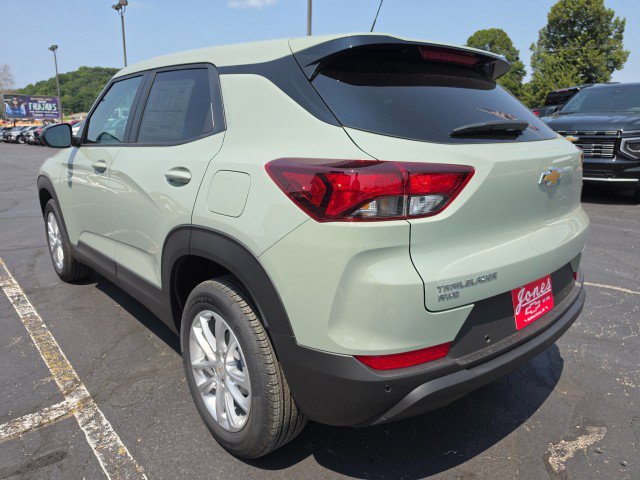 New 2026 Chevrolet TrailBlazer LS w/ LS Convenience Package AWD/4WD image 3