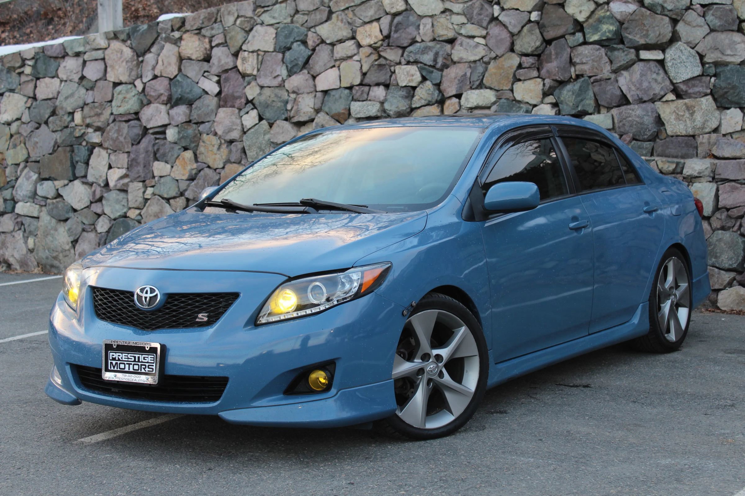 Used 2010 Toyota Corolla S image 2