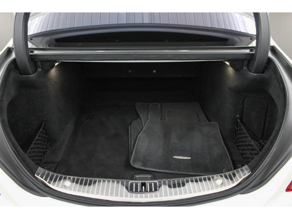 Used 2017 Mercedes-Benz S 550 Sedan image 30