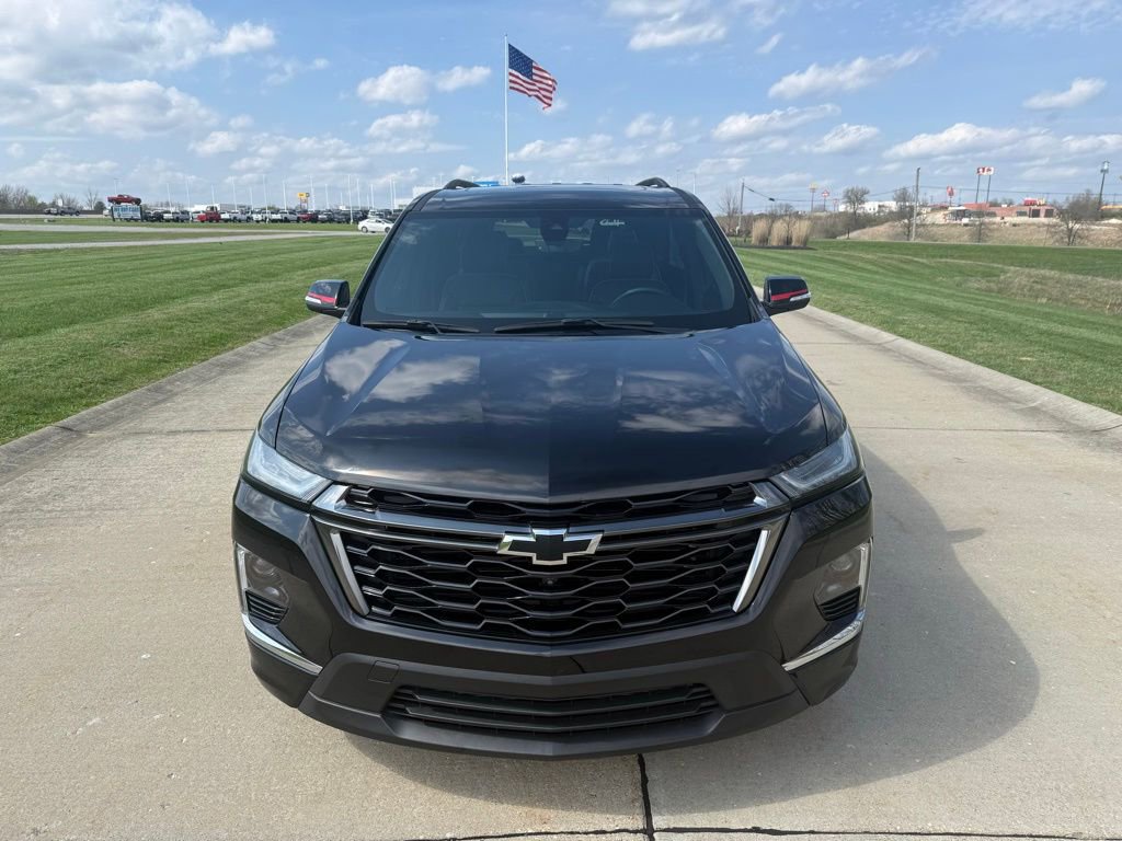 Used 2023 Chevrolet Traverse Premier w/ Redline Edition image 12