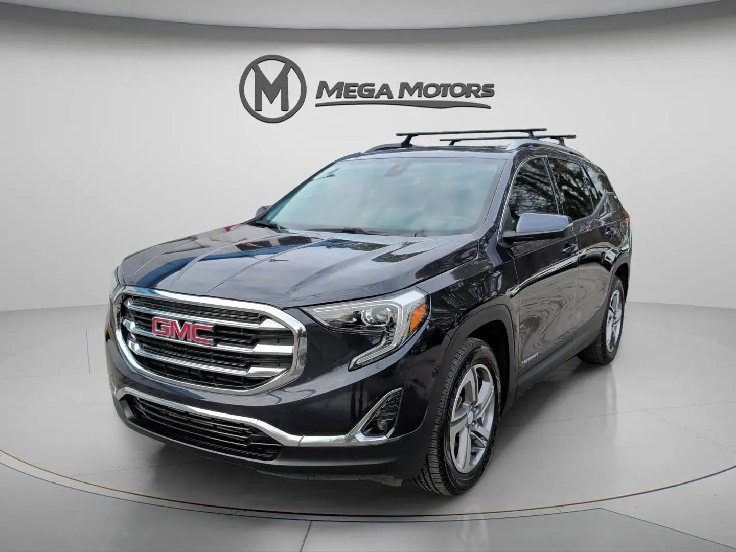 Used 2019 GMC Terrain SLT w/ Infotainment Package II image 1