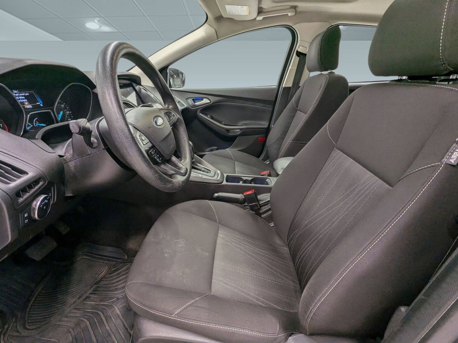 Used 2017 Ford Focus SEL image 4