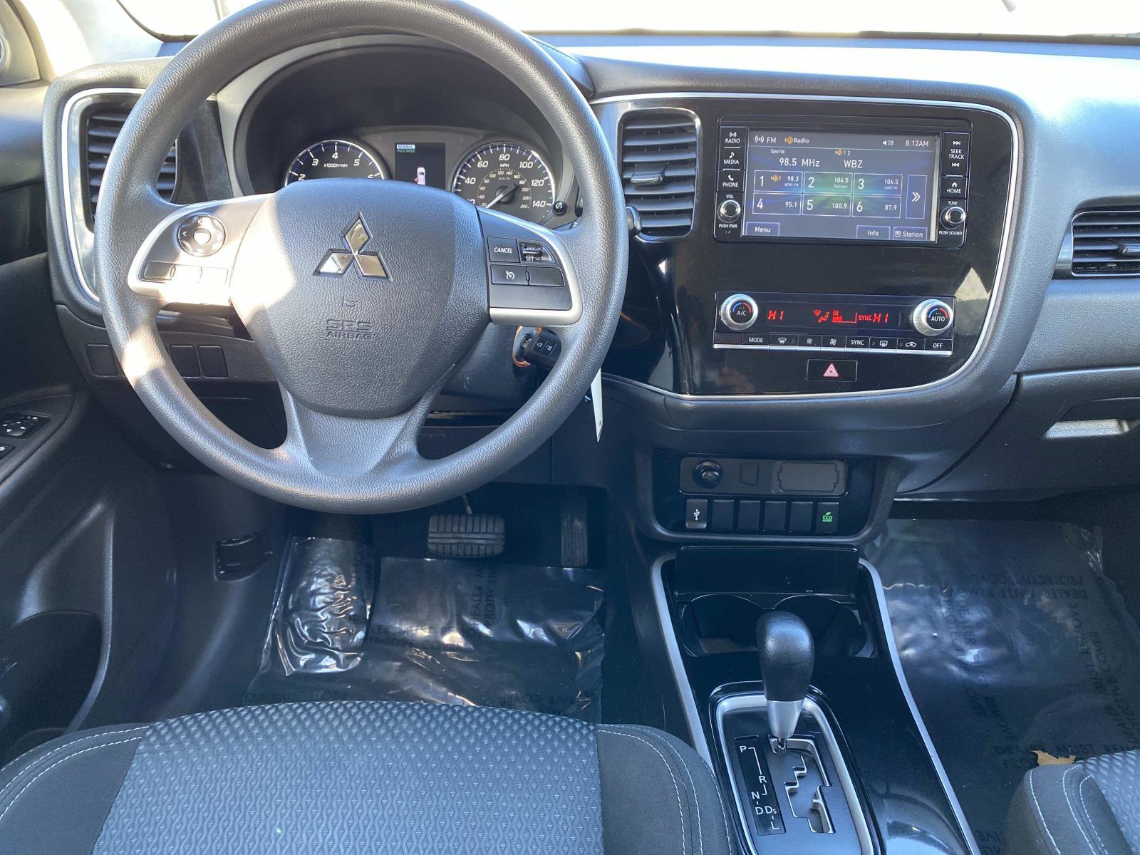 Used 2020 Mitsubishi Outlander ES image 9