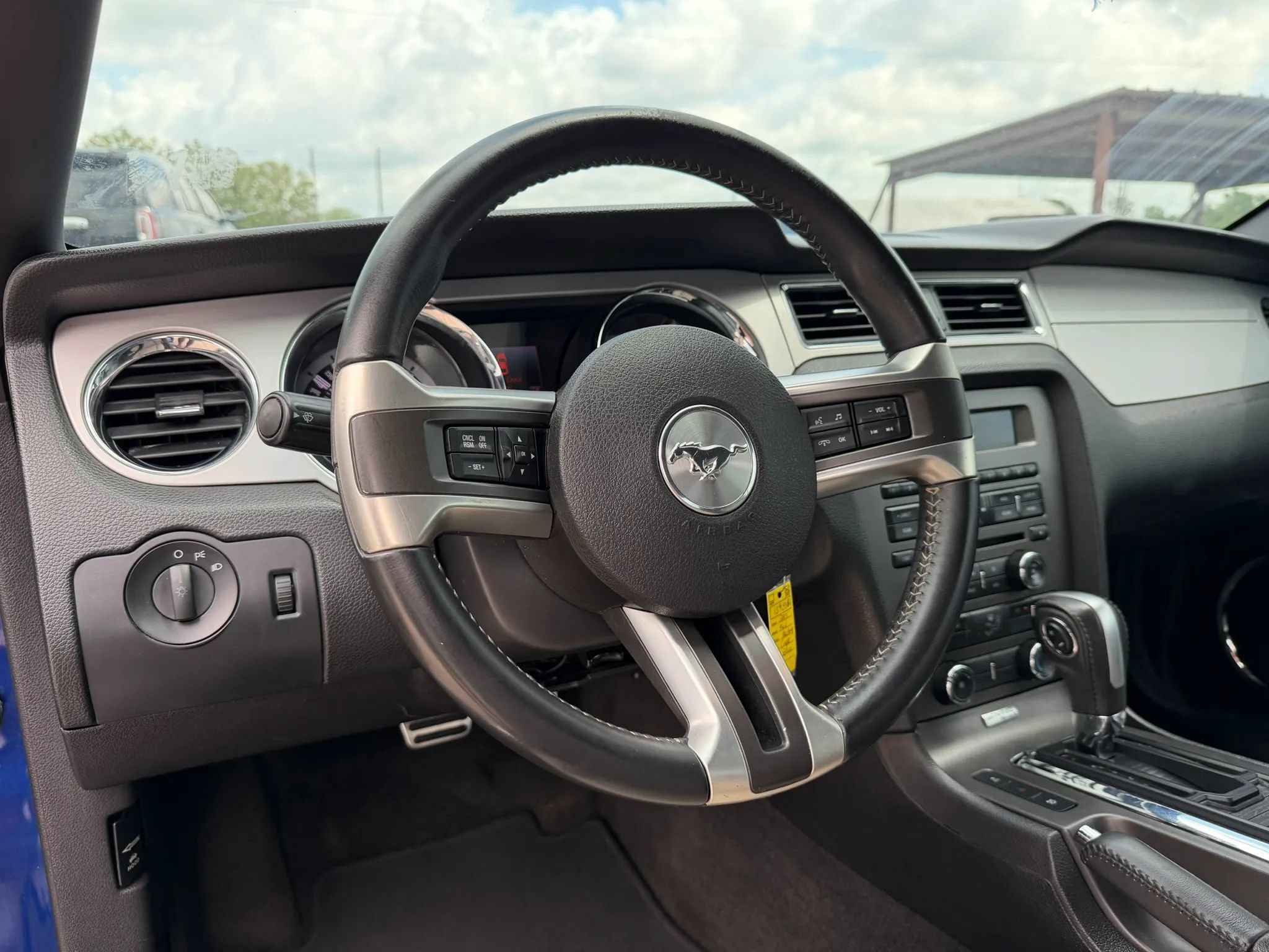 Used 2013 Ford Mustang Premium RWD image 11