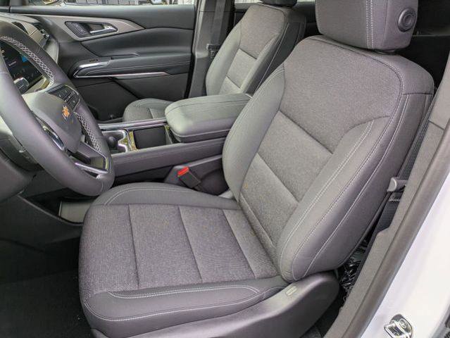 New 2026 Chevrolet Traverse LT w/ Driver Confidence Package FWD image 10