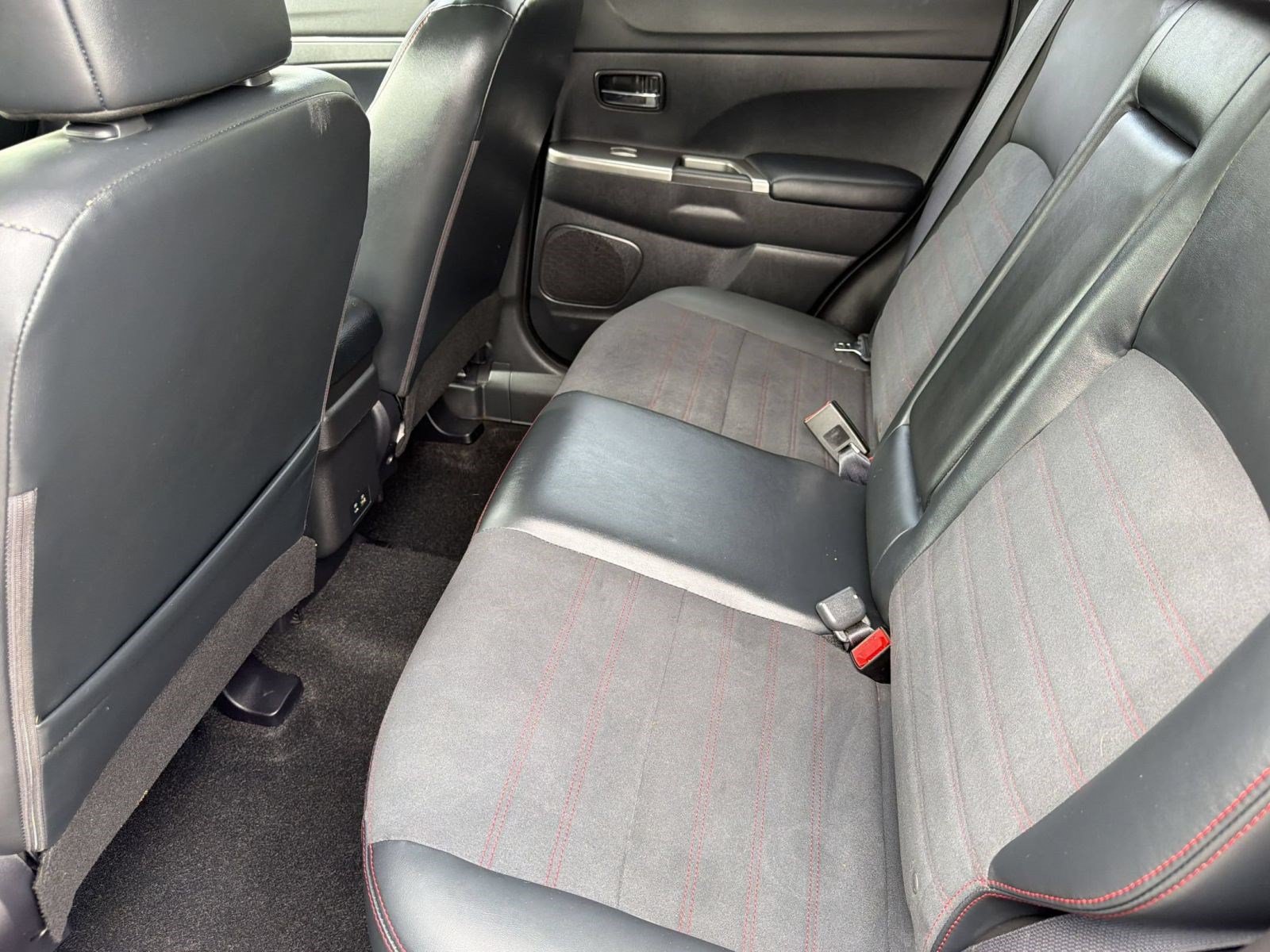 Used 2022 Mitsubishi Outlander Sport SE FWD image 22