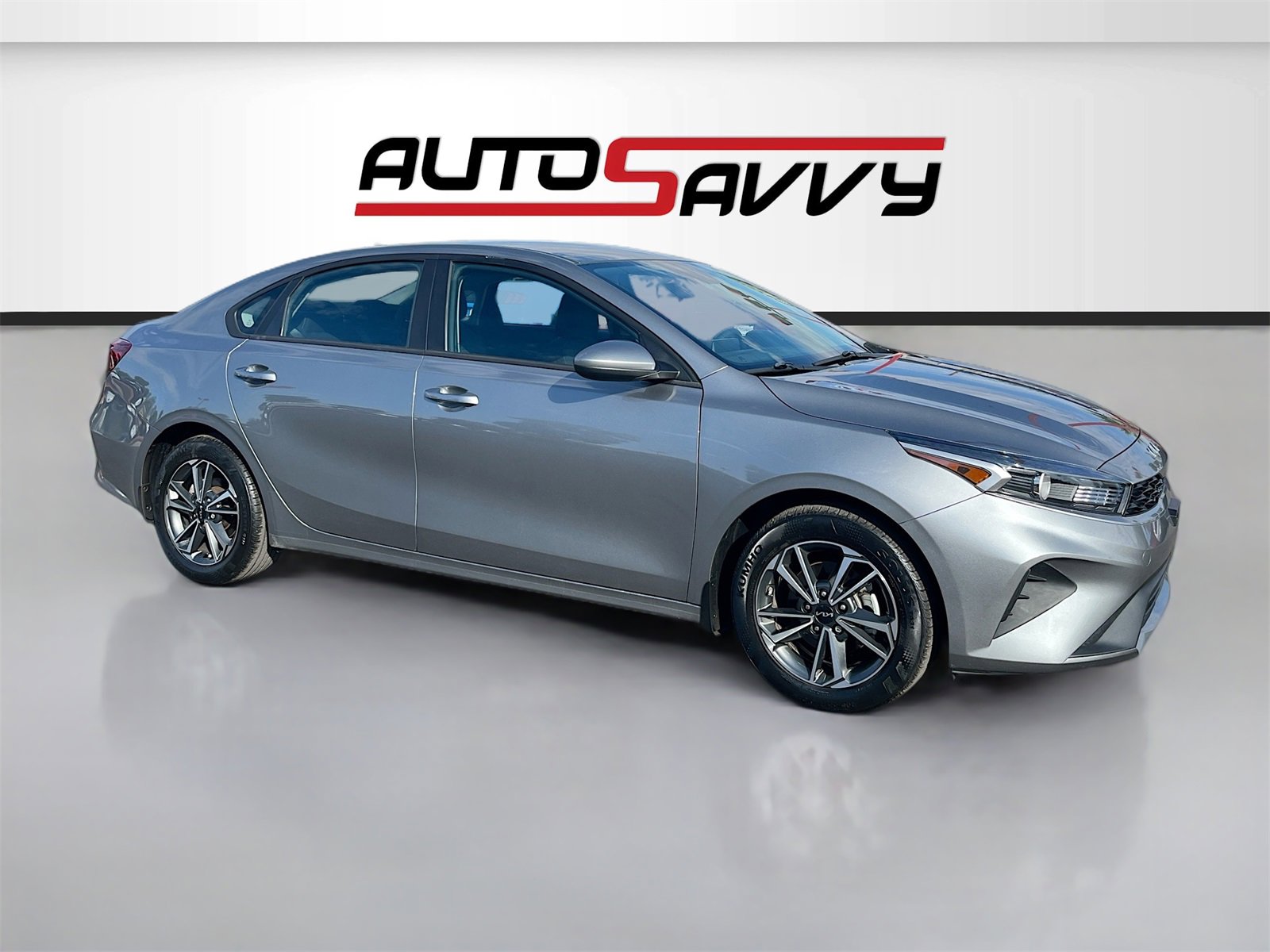 Used 2023 Kia Forte LXS image 1