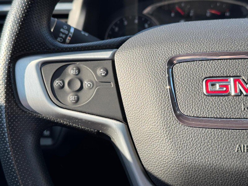 Certified 2023 GMC Acadia SLE w/ Driver Convenience Package image 21