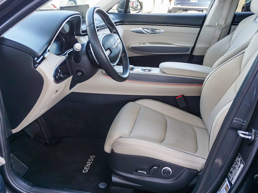 Used 2022 Genesis GV70 2.5T w/ Advanced Package AWD/4WD image 18