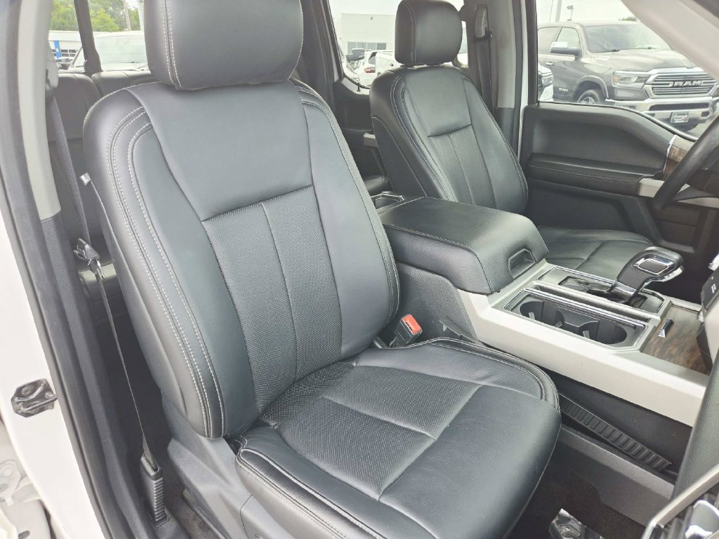 Used 2019 Ford F150 Lariat w/ Equipment Group 502A Luxury AWD/4WD image 17