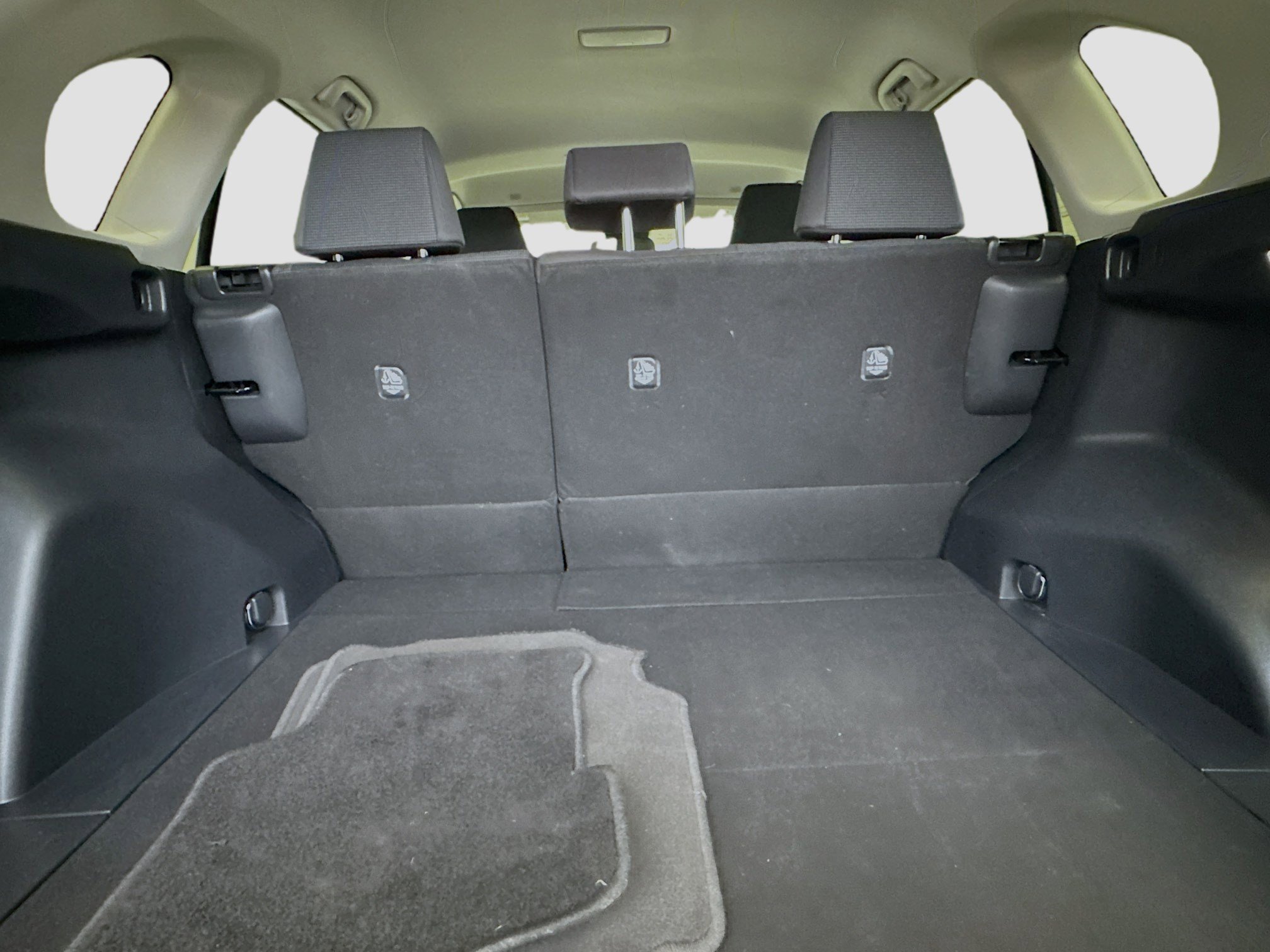 Used 2025 Toyota RAV4 LE image 15