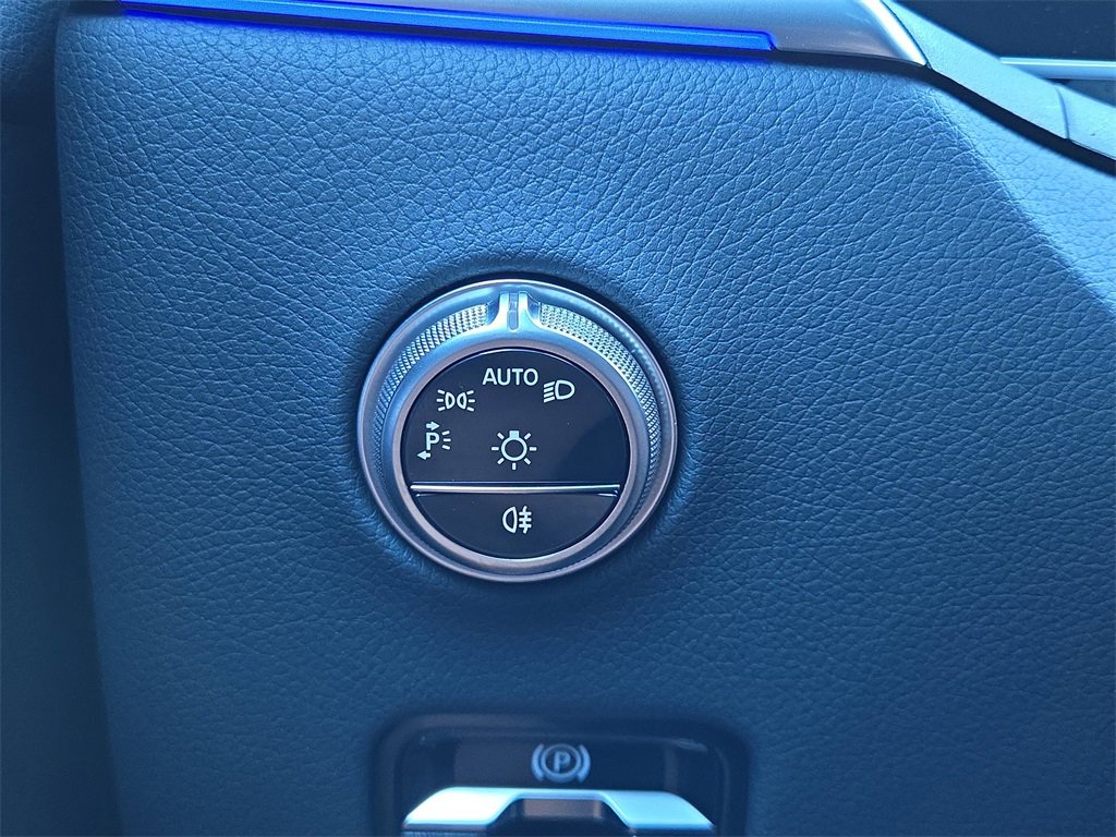 New 2026 Mercedes-Benz GLC 300 image 28