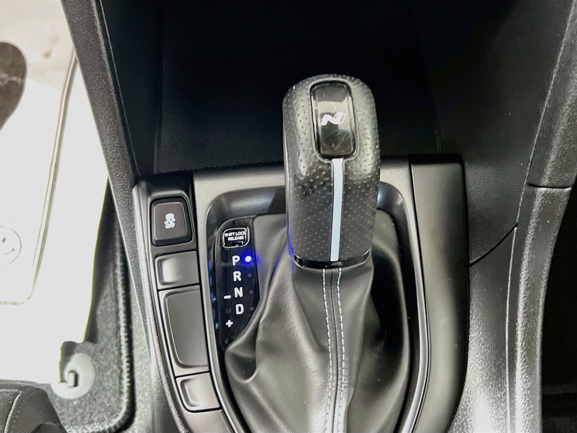 Used 2022 Hyundai Veloster N FWD image 24