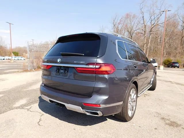 Used 2019 BMW X7 xDrive40i w/ Cold Weather Package image 5