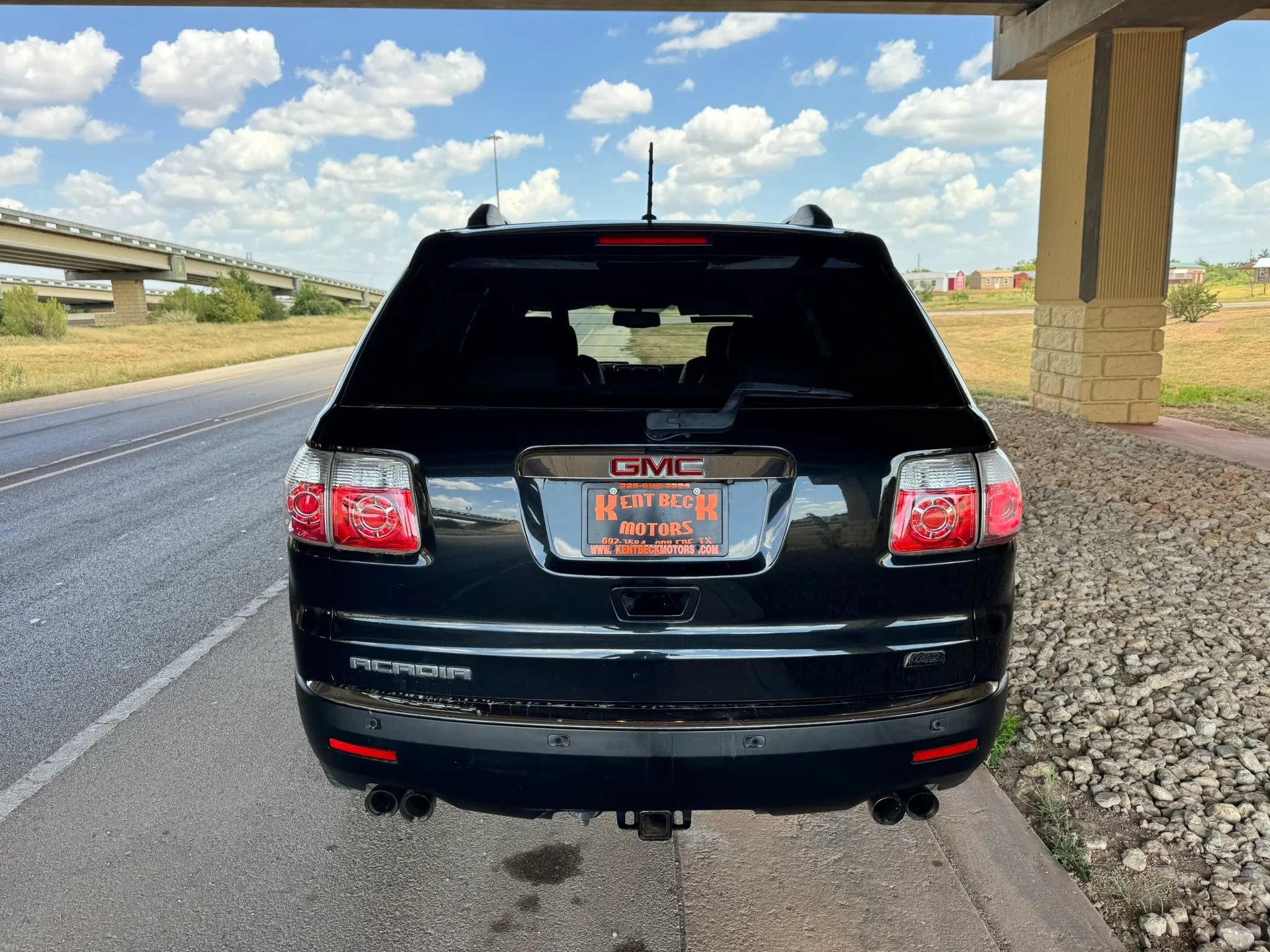 Used 2011 GMC Acadia SLT FWD image 4