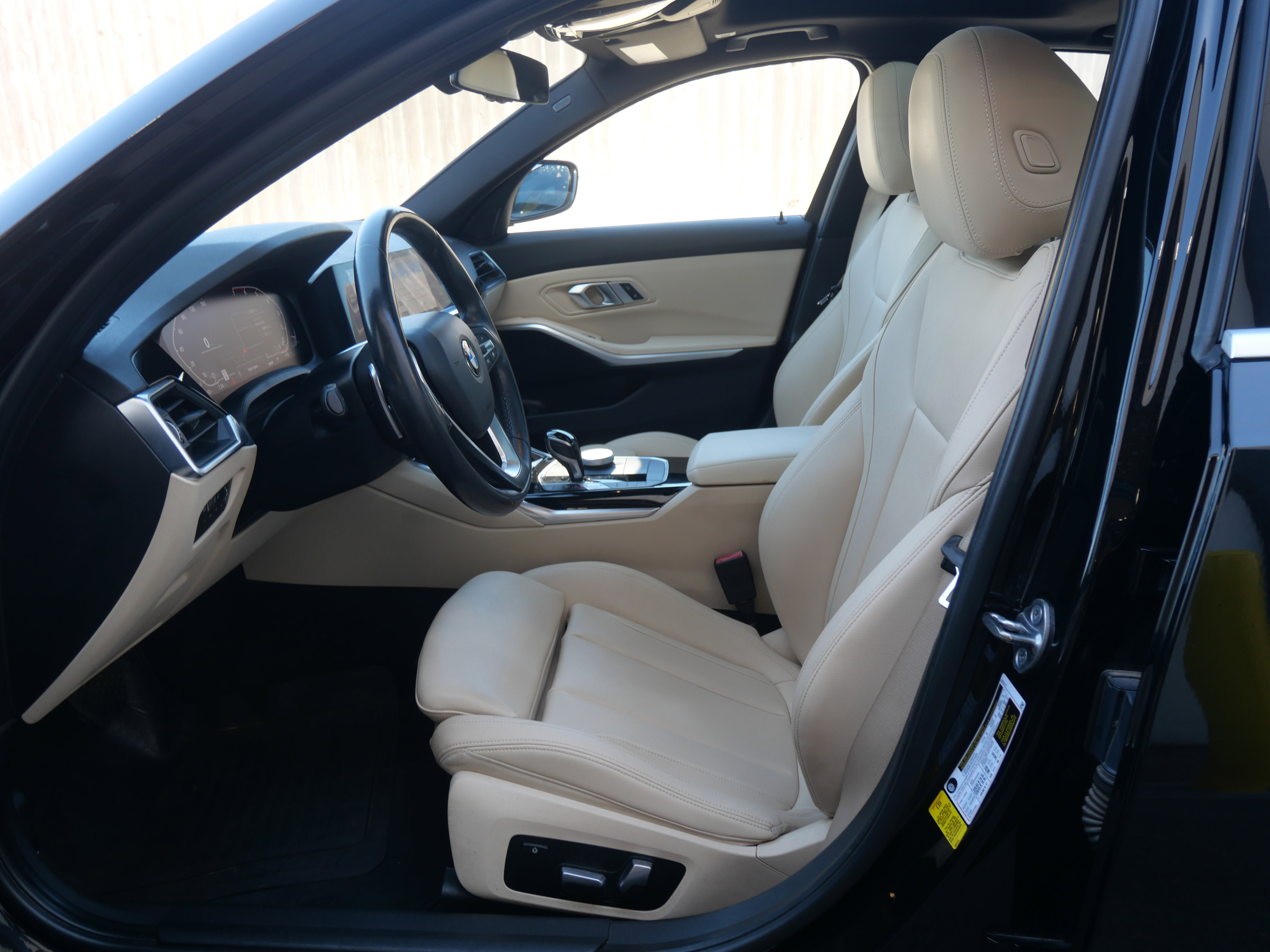 Used 2019 BMW 330i Sedan w/ Driving Assistance Package image 8