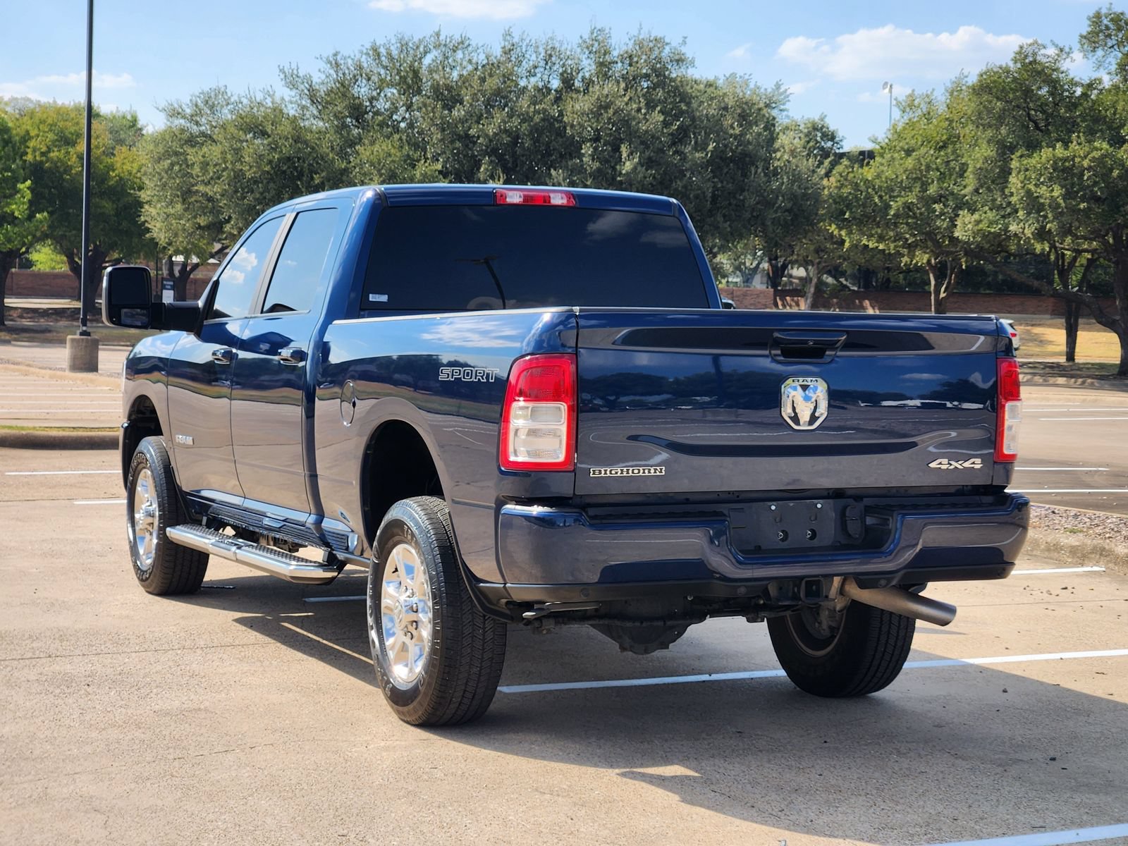 Used 2024 RAM 2500 Big Horn w/ Sport Appearance Package AWD/4WD image 4