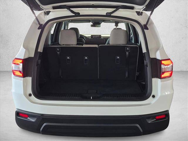 Used 2023 Honda Pilot LX image 6