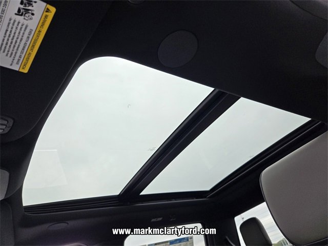 New 2025 Ford F150 Lariat w/ Equipment Group 502A High image 6